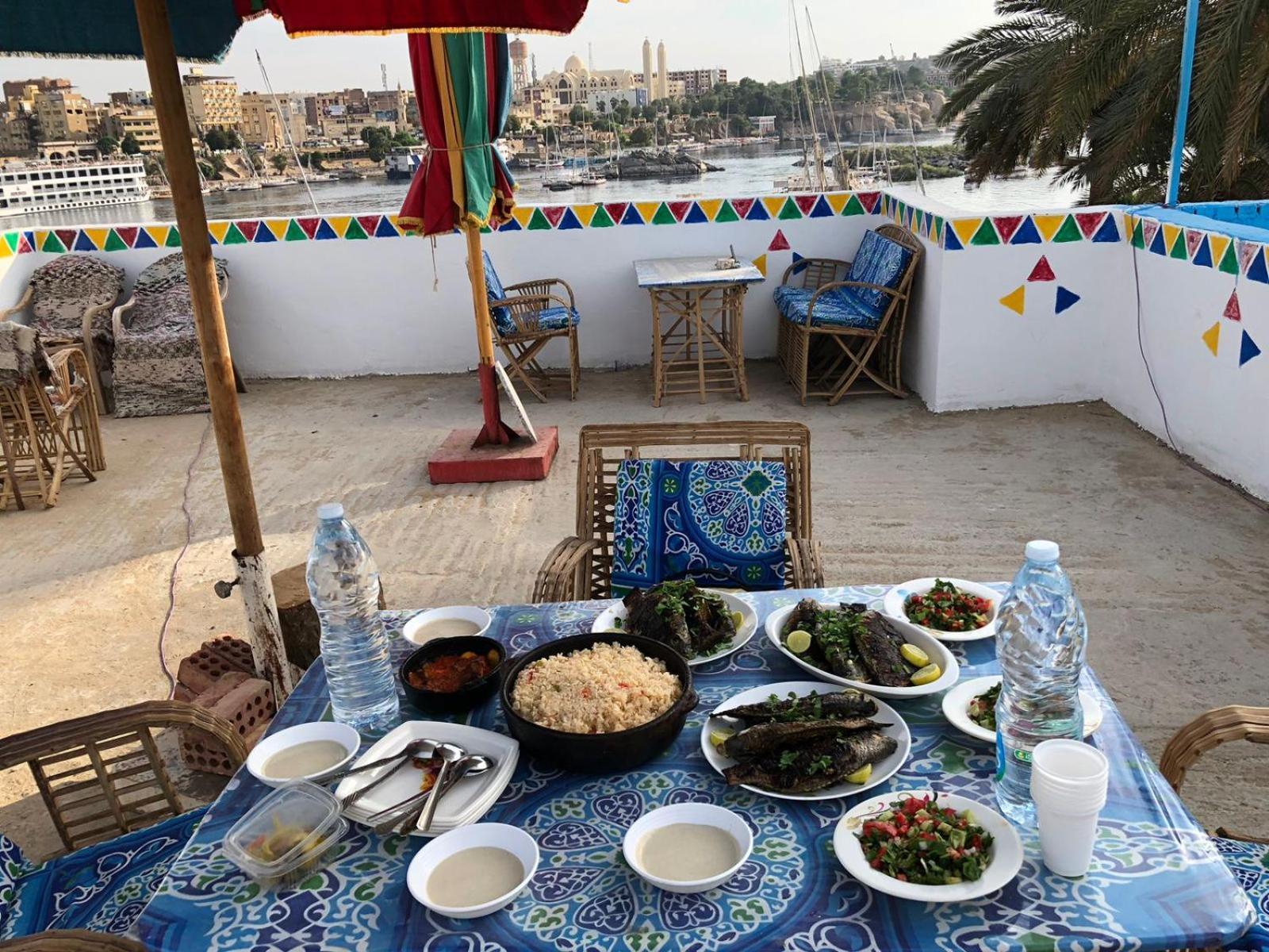 Mostafa Jamaica Guesthouse Асуан Стая снимка