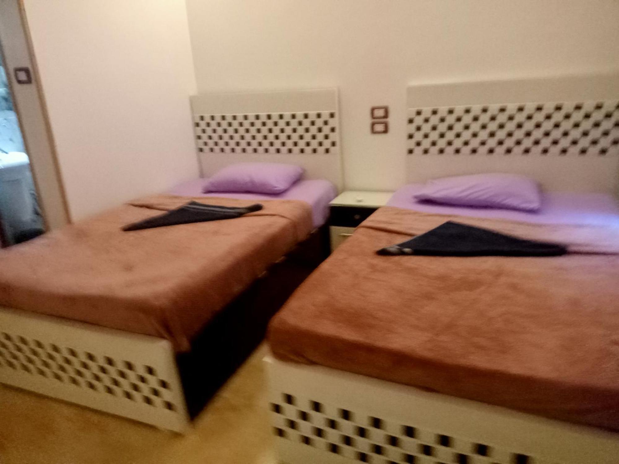 Mostafa Jamaica Guesthouse Асуан Стая снимка