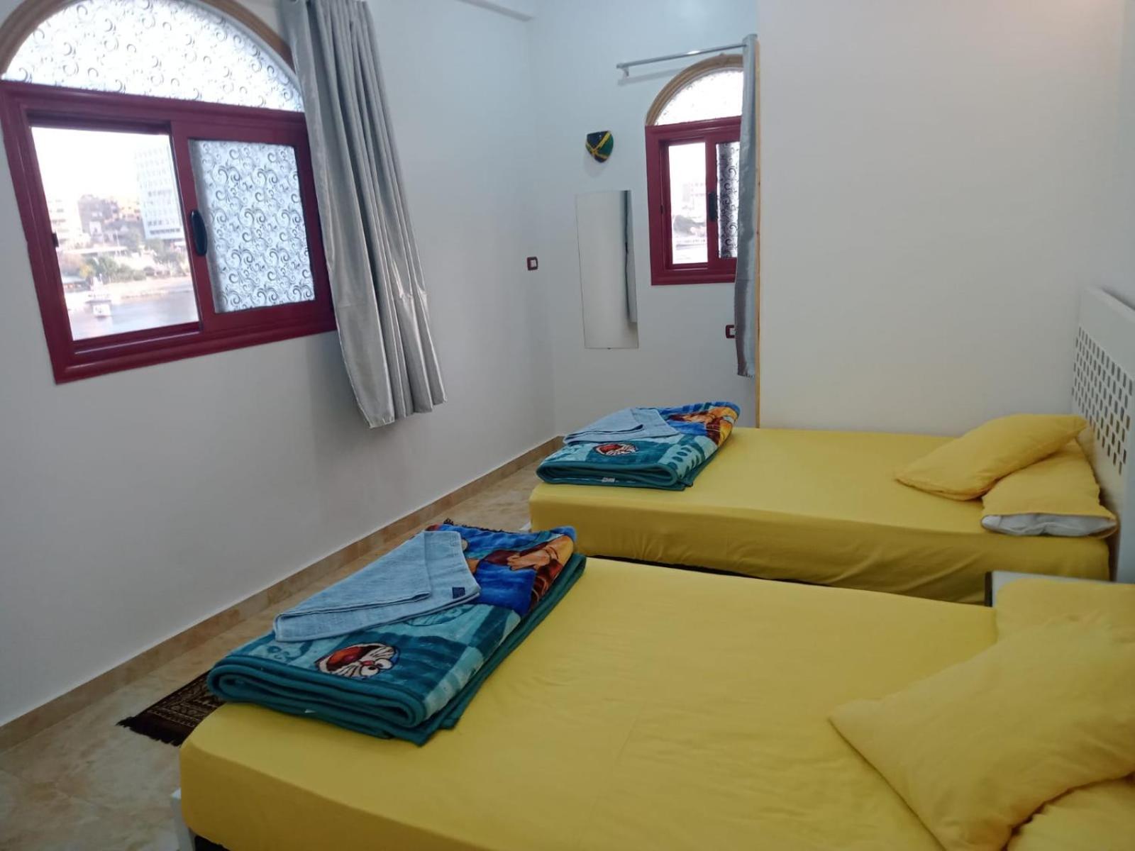 Mostafa Jamaica Guesthouse Асуан Стая снимка