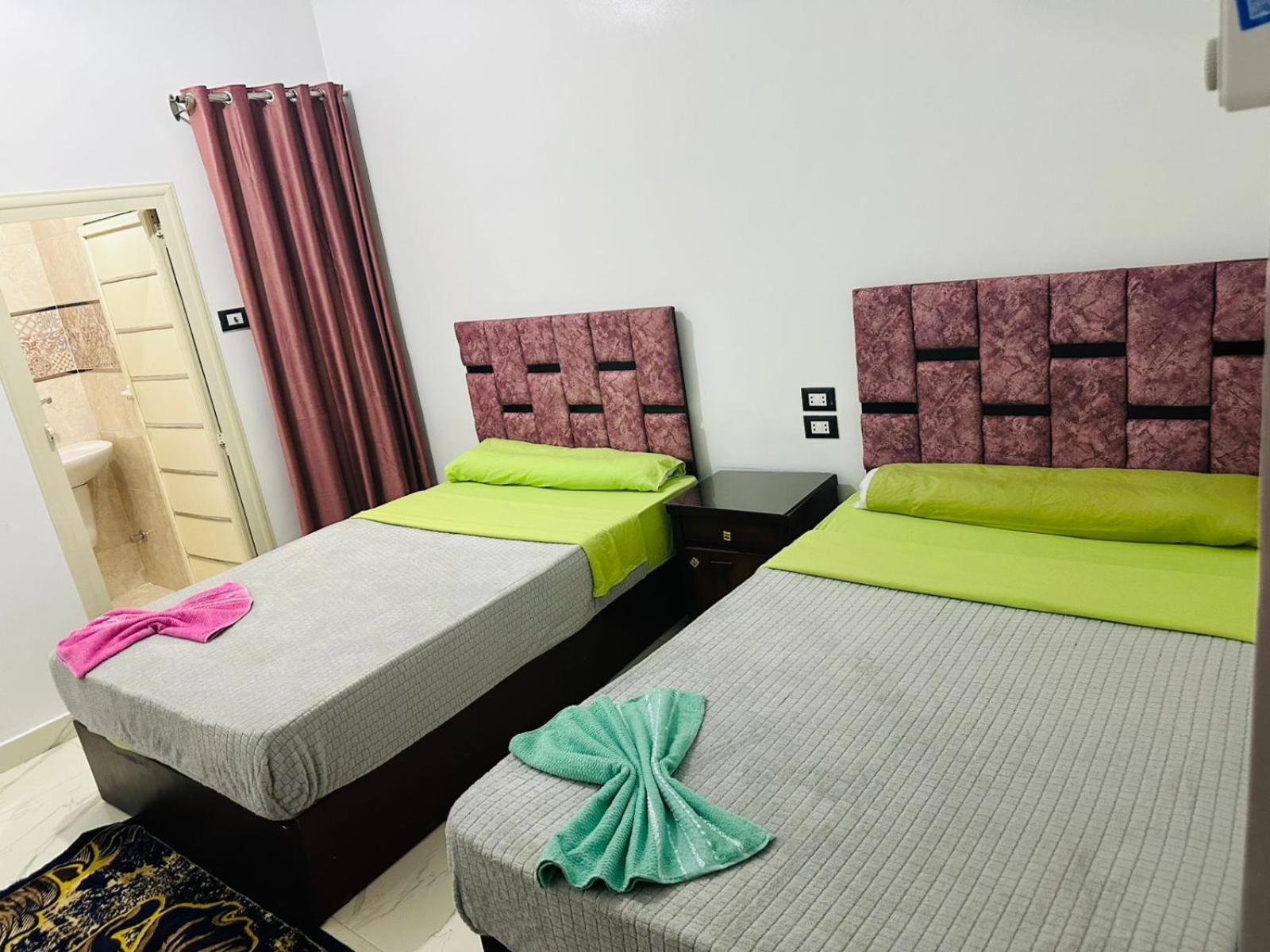 Mostafa Jamaica Guesthouse Асуан Стая снимка